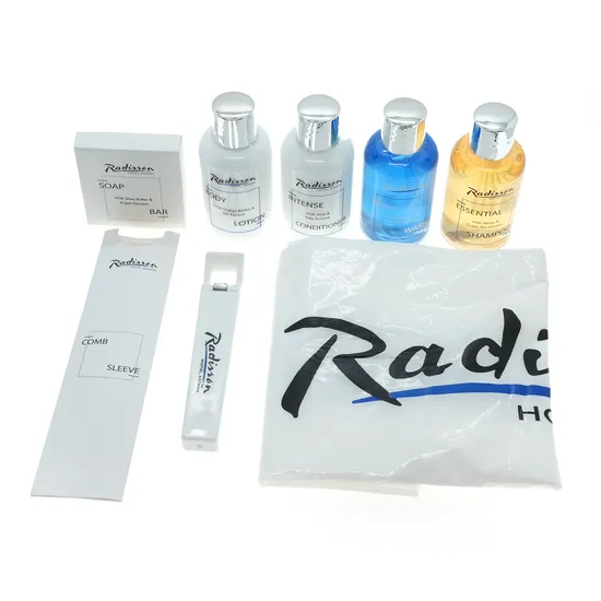 Shower Gel Filled in Pet Bottles with Hotel Amenities for Hotel Room Using
